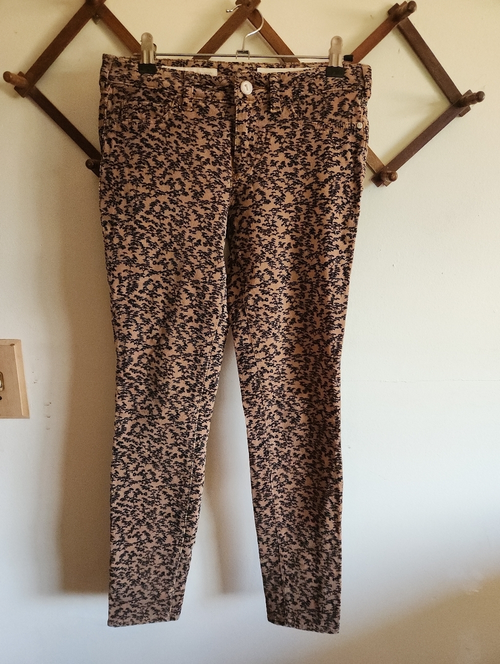 Pilcro Cordurouy Tan Black Printed Slim Pants Stretchy Small 25 Serif Petite